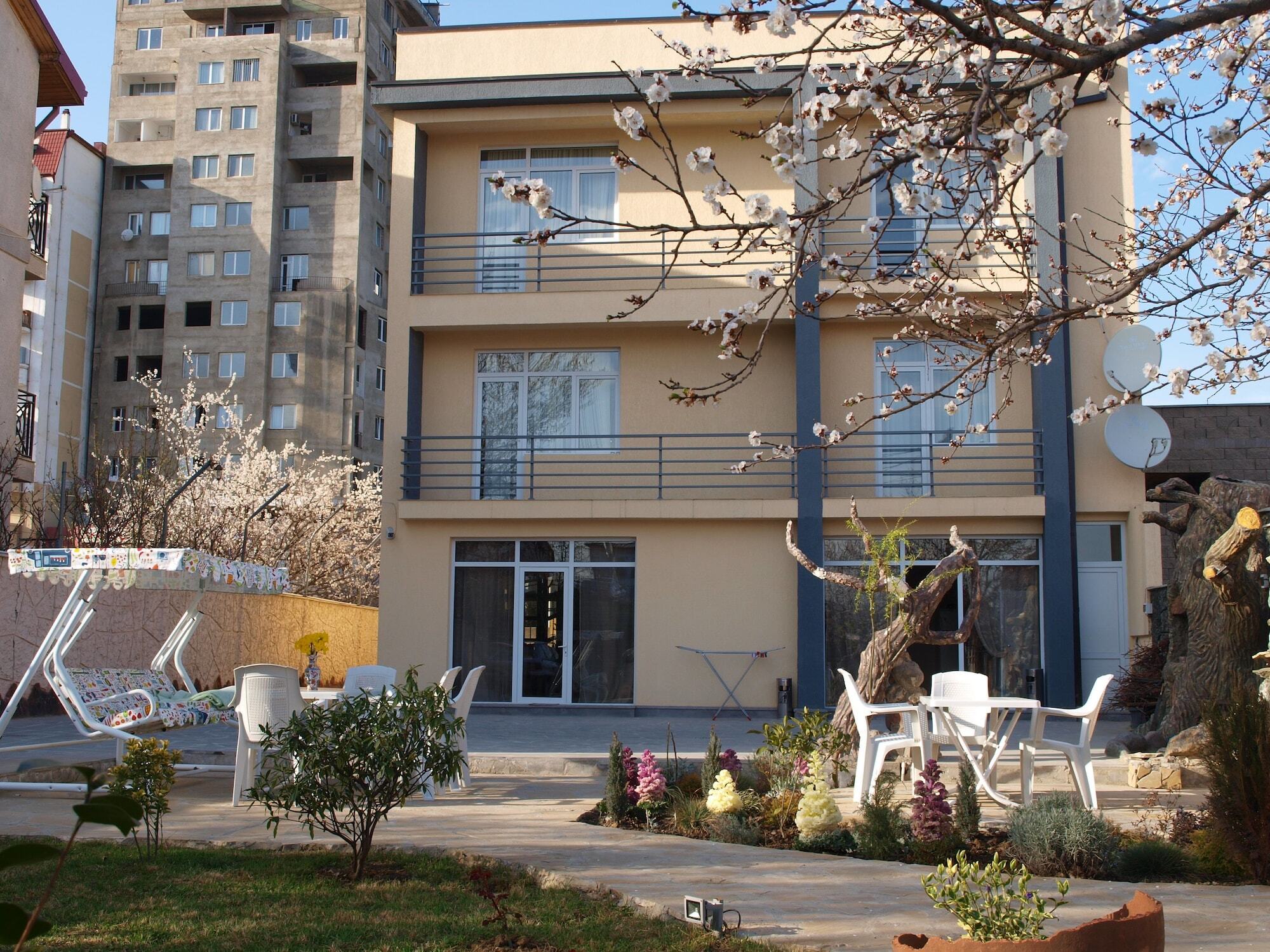 Liel Hotel Tbilisi Exterior foto